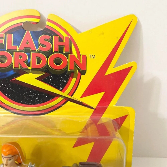 Vintage 1996 Playmates Flash Gordon Princess Thundra Action Figure Flaws - Picture 4 of 16